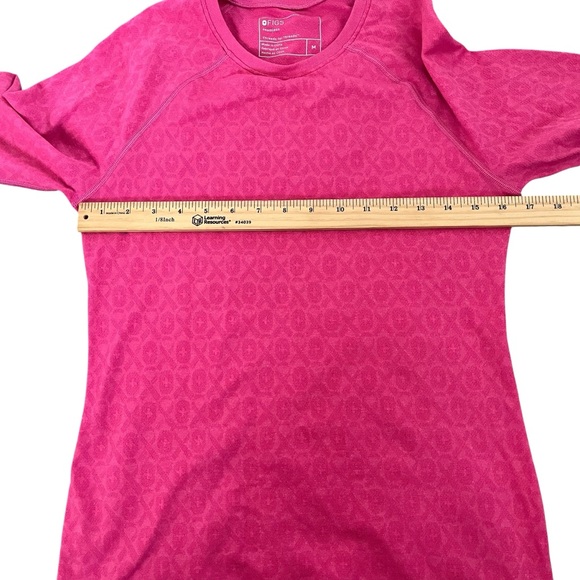FIGS Salta Seamless Long Sleeve - Breast Cancer Awareness Ribbon F*ing Pink - M - Picture 8 of 10